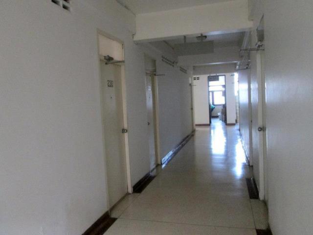 瑞查特哈尼酒店 乌汶 外观 照片
